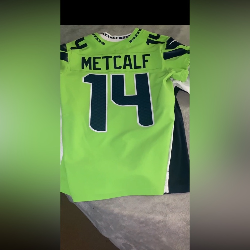 Nike DK Metcalf Seattle Seahawks Vapor Elite Player Jersey Green